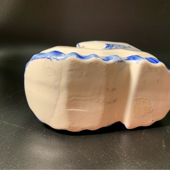 Vintage Ash Tray Boot Magic Mountain Souvenir White Blue Lace Up Floral - Picture 6 of 8